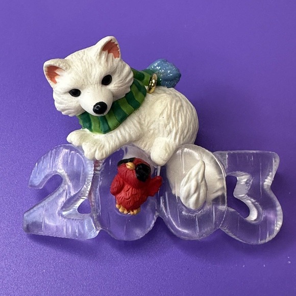 Hallmark Cool Decade 2003 Snow Fox Polar Animal Figurines Dated Discontinued VTG - Picture 1 of 5